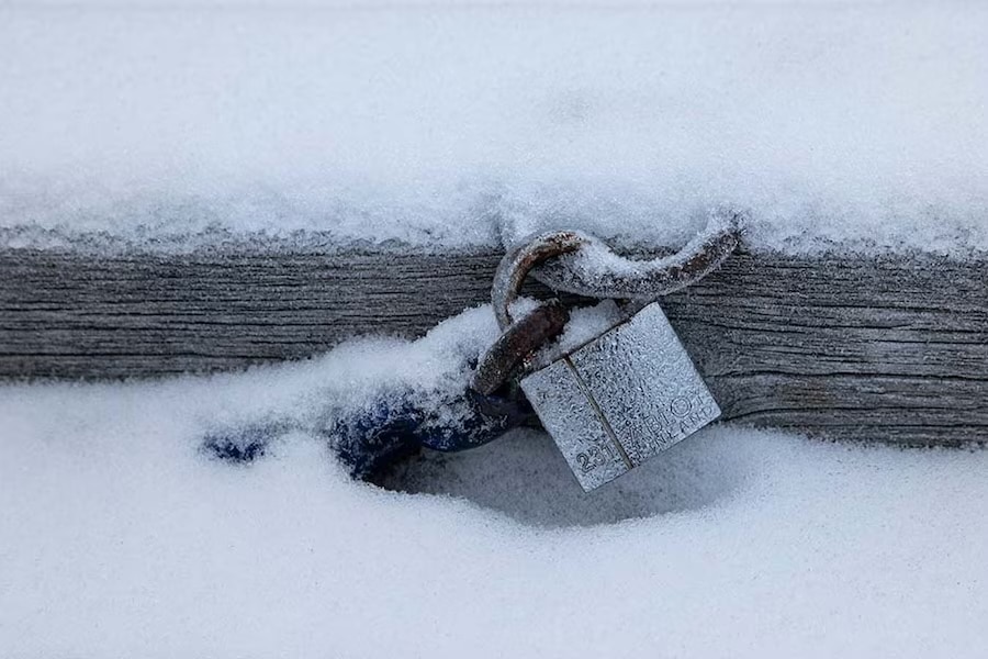 Freezing credit